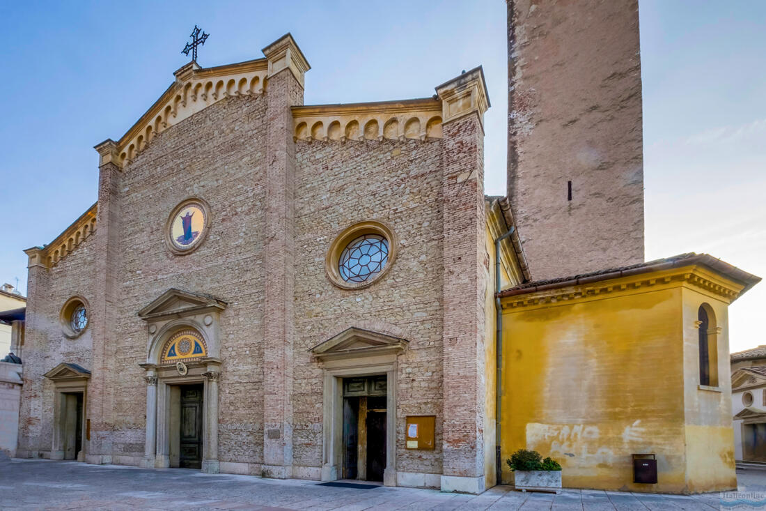 Katedra w Asolo - La chiesa prepositurale e collegiata di Santa Maria Assunta