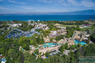 Park rozrywki Gardaland w pobliżu Lago di Garda