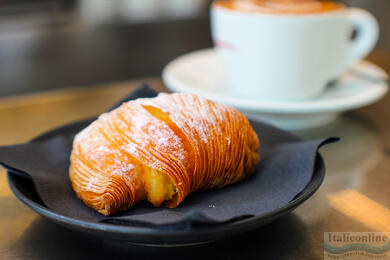 Sfogliatella, tradycyjne ciasto z Neapolu