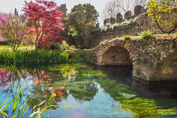 Magiczny ogród Giardino di Ninfa