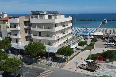 Hotel Amare Beach Cesenatico