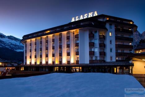 Hotel Alaska