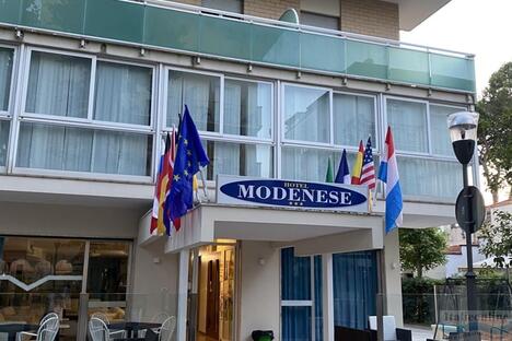 Hotel Modenese