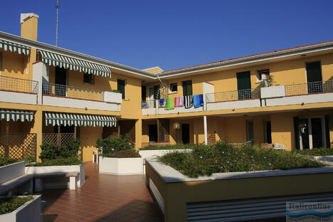 Villaggio Luna 1/2