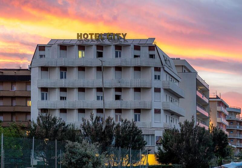 Hotel City