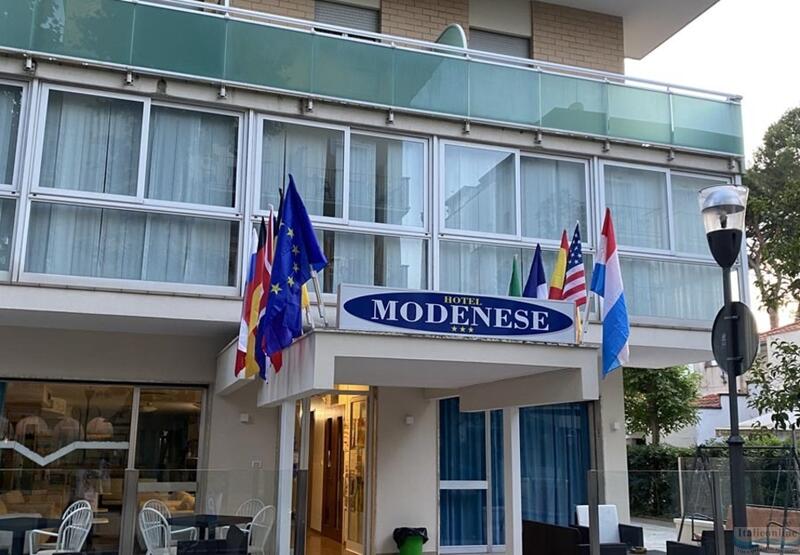 Hotel Modenese